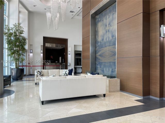 2-bedroom condo for sale in Miami - 1155 Brickell Bay Dr 808 - MondialRealty