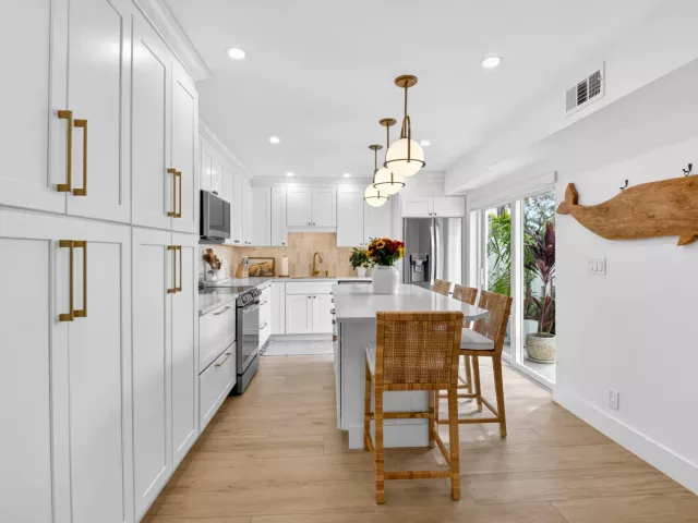 2-bedroom home for rent in Delray Beach - 1010 NE 8th Avenue 39G - MondialRealty