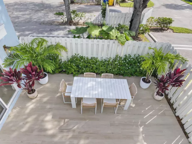 2-bedroom home for rent in Delray Beach - 1010 NE 8th Avenue 39G - MondialRealty