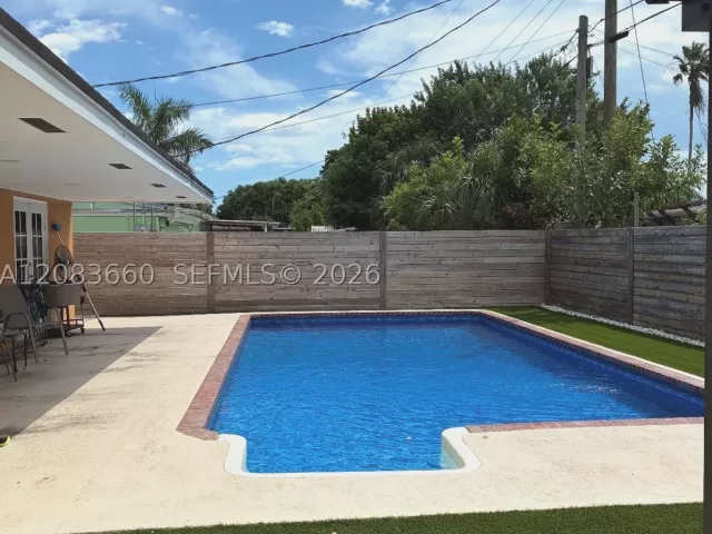 3-bedroom home for sale in Pompano Beach - 2917 NE 13th Ave - MondialRealty