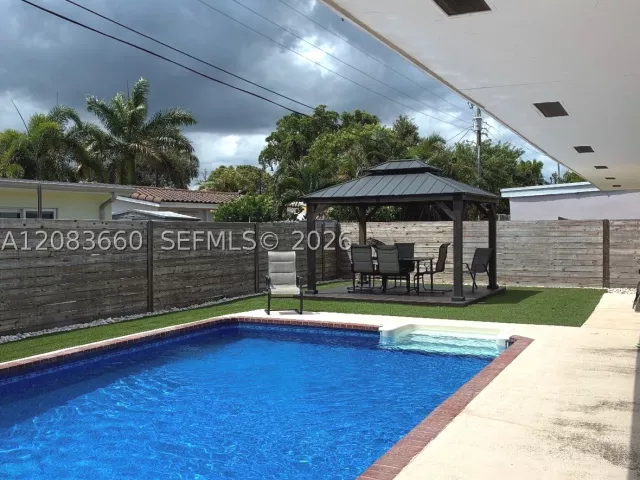 3-bedroom home for sale in Pompano Beach - 2917 NE 13th Ave - MondialRealty