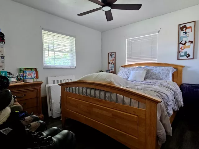 3-bedroom home for sale in Pompano Beach - 2917 NE 13th Ave - MondialRealty