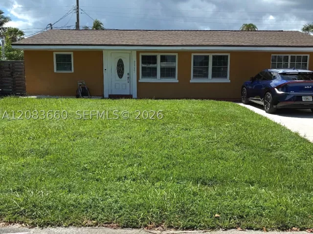 3-bedroom home for sale in Pompano Beach - 2917 NE 13th Ave - MondialRealty