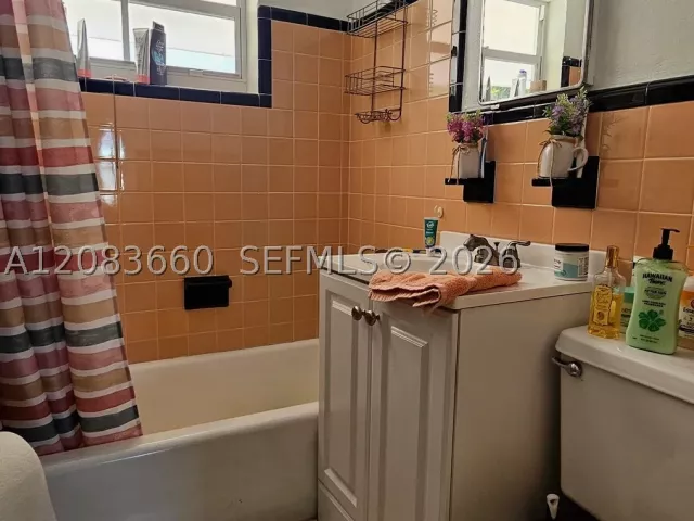 3-bedroom home for sale in Pompano Beach - 2917 NE 13th Ave - MondialRealty
