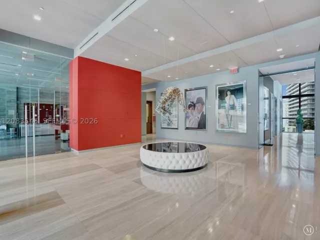 1-bedroom condo for rent in Miami - 1080 Brickell Ave 3803 - MondialRealty