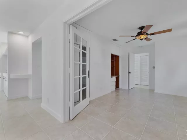 4-bedroom home for sale in Fort Lauderdale - 5200 NE 18TH Terrace - MondialRealty