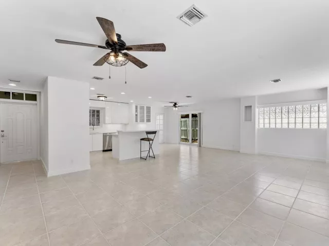 4-bedroom home for sale in Fort Lauderdale - 5200 NE 18TH Terrace - MondialRealty
