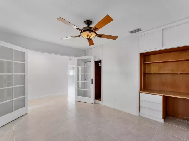 4-bedroom home for sale in Fort Lauderdale - 5200 NE 18TH Terrace - MondialRealty