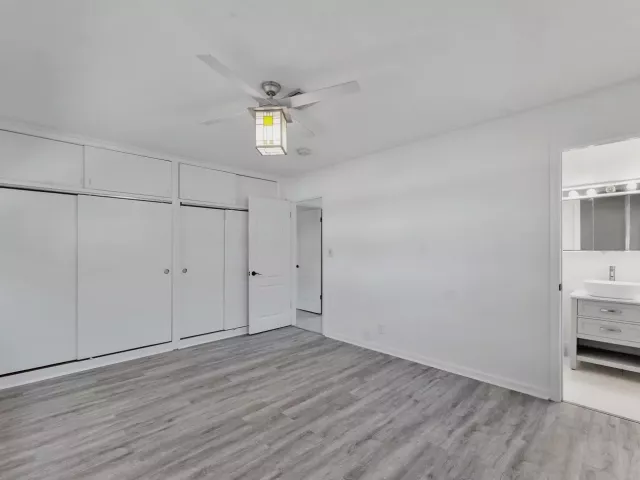 4-bedroom home for sale in Fort Lauderdale - 5200 NE 18TH Terrace - MondialRealty