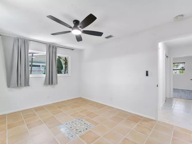 4-bedroom home for sale in Fort Lauderdale - 5200 NE 18TH Terrace - MondialRealty