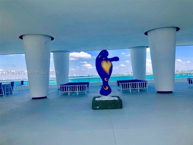 3-bedroom condo for sale in Miami - 1800 N Bayshore Dr 3601 - MondialRealty