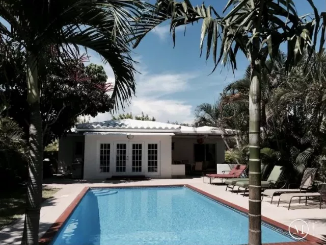 4-bedroom home for rent in Hollywood - 2418 VAN BUREN Street - MondialRealty