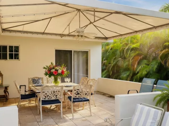 4-bedroom home for rent in Hollywood - 2418 VAN BUREN Street - MondialRealty