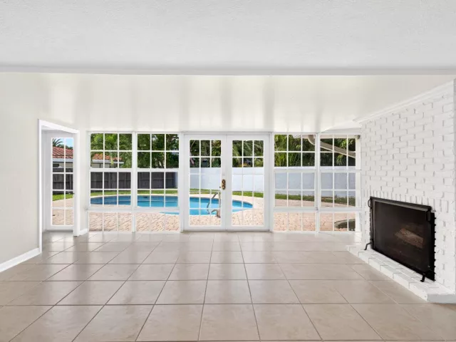 2-bedroom home for rent in Pompano Beach - 1345 E Terra Mar Drive - MondialRealty