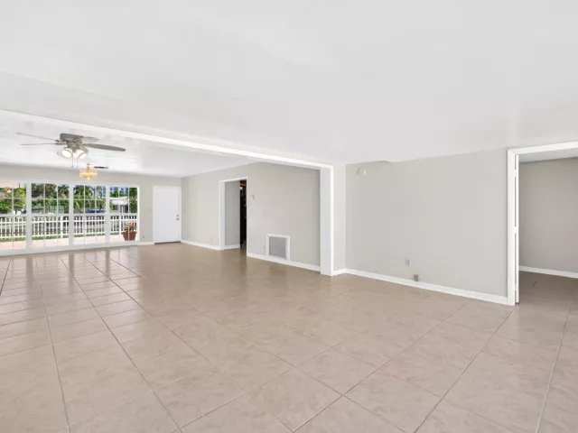 2-bedroom home for rent in Pompano Beach - 1345 E Terra Mar Drive - MondialRealty