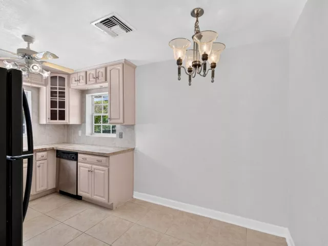 2-bedroom home for rent in Pompano Beach - 1345 E Terra Mar Drive - MondialRealty