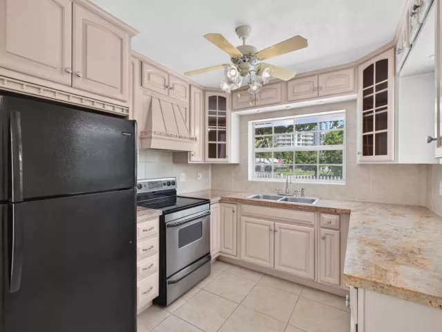 2-bedroom home for rent in Pompano Beach - 1345 E Terra Mar Drive - MondialRealty