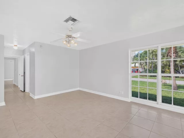 2-bedroom home for rent in Pompano Beach - 1345 E Terra Mar Drive - MondialRealty