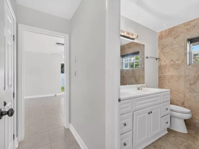 2-bedroom home for rent in Pompano Beach - 1345 E Terra Mar Drive - MondialRealty