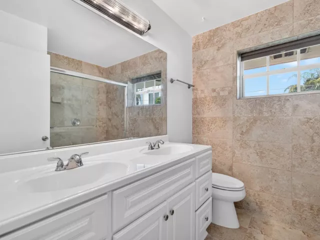 2-bedroom home for rent in Pompano Beach - 1345 E Terra Mar Drive - MondialRealty