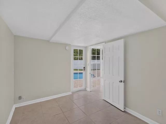 2-bedroom home for rent in Pompano Beach - 1345 E Terra Mar Drive - MondialRealty