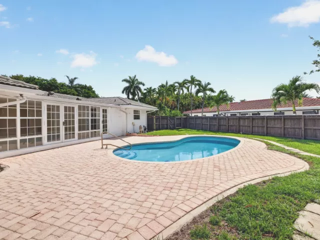 2-bedroom home for rent in Pompano Beach - 1345 E Terra Mar Drive - MondialRealty