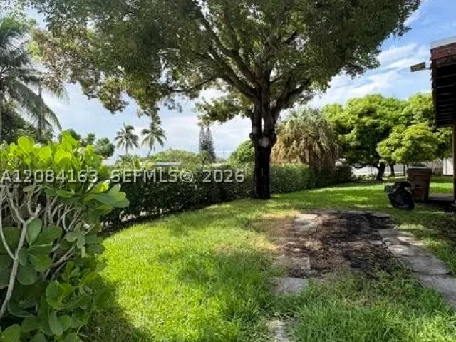 4-bedroom home for rent in Deerfield Beach - 441 NE 43rd St - MondialRealty