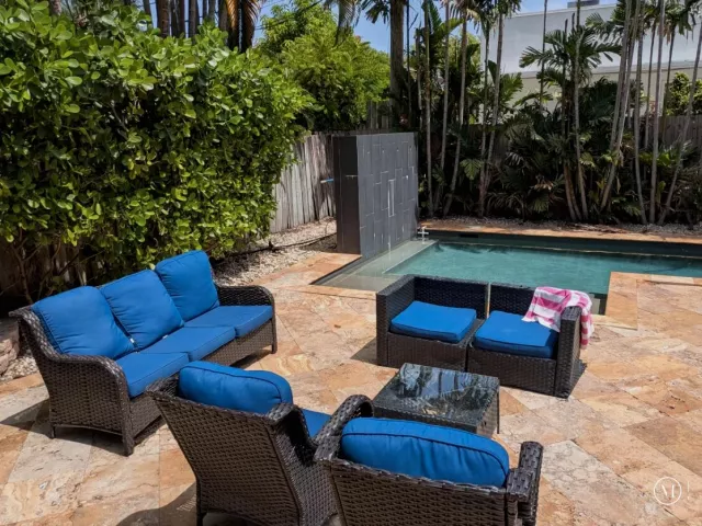 3-bedroom home for sale in Fort Lauderdale - 1405 NE 14TH Court - MondialRealty