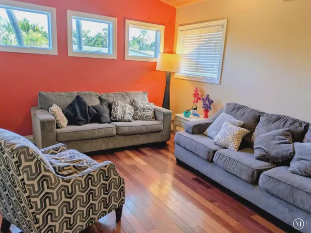 3-bedroom home for sale in Fort Lauderdale - 1405 NE 14TH Court - MondialRealty