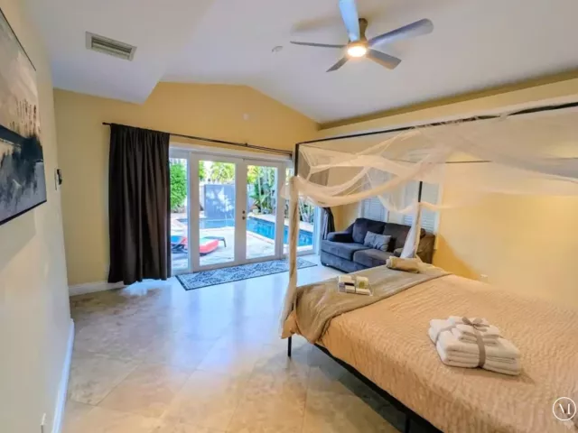 3-bedroom home for sale in Fort Lauderdale - 1405 NE 14TH Court - MondialRealty