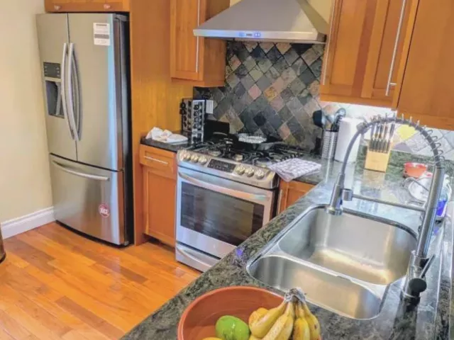 3-bedroom home for sale in Fort Lauderdale - 1405 NE 14TH Court - MondialRealty