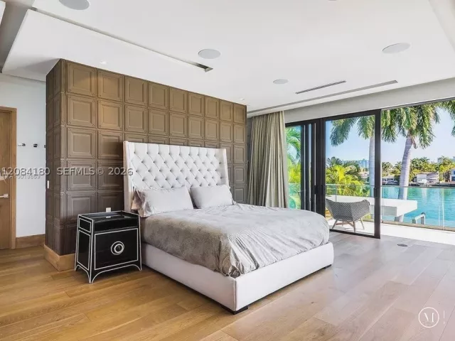 4-bedroom home for rent in Miami Beach - 321 E Dilido Dr - MondialRealty
