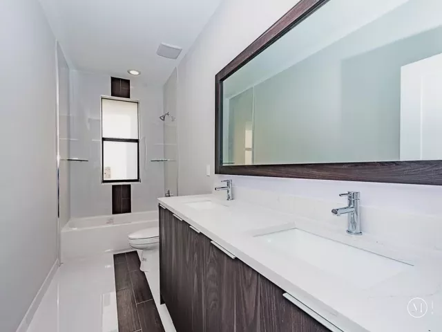 3-bedroom home for sale in Fort Lauderdale - 1101 NE 3RD Avenue - MondialRealty
