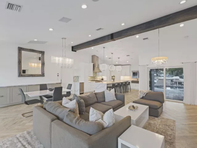 3-bedroom home for rent in Boca Raton - 713 Forsyth Street - MondialRealty