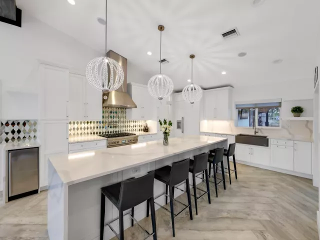 3-bedroom home for rent in Boca Raton - 713 Forsyth Street - MondialRealty
