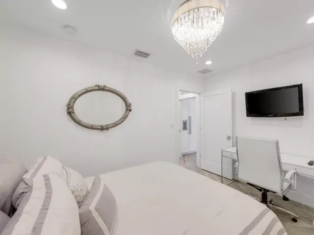 3-bedroom home for rent in Boca Raton - 713 Forsyth Street - MondialRealty