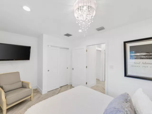 3-bedroom home for rent in Boca Raton - 713 Forsyth Street - MondialRealty