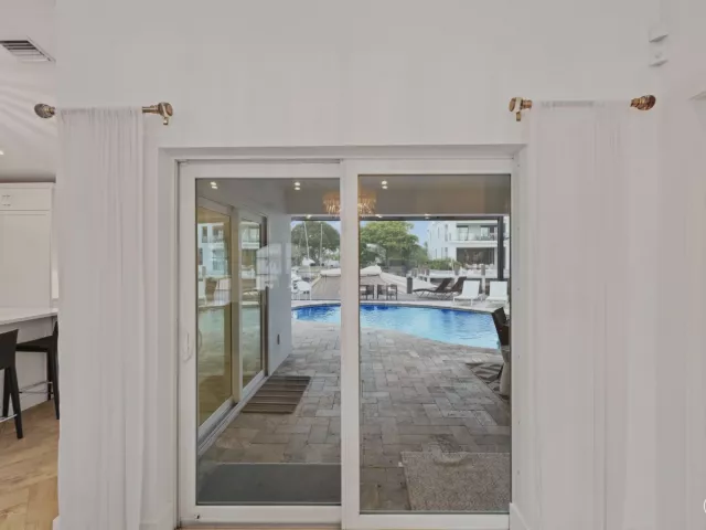 3-bedroom home for rent in Boca Raton - 713 Forsyth Street - MondialRealty