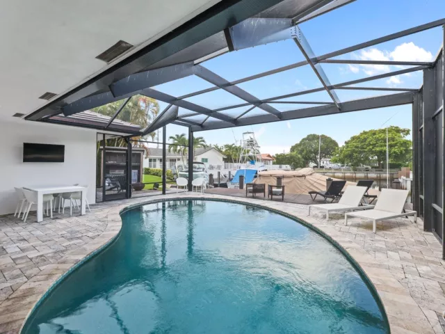 3-bedroom home for rent in Boca Raton - 713 Forsyth Street - MondialRealty