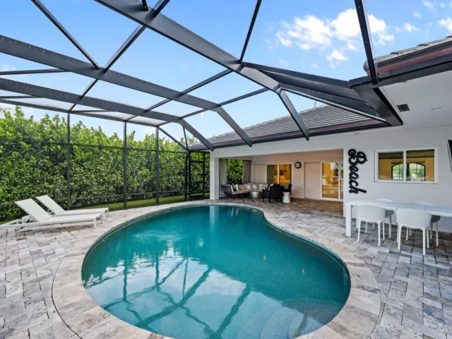 3-bedroom home for rent in Boca Raton - 713 Forsyth Street - MondialRealty