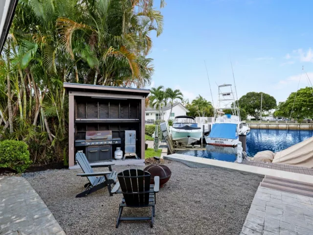 3-bedroom home for rent in Boca Raton - 713 Forsyth Street - MondialRealty
