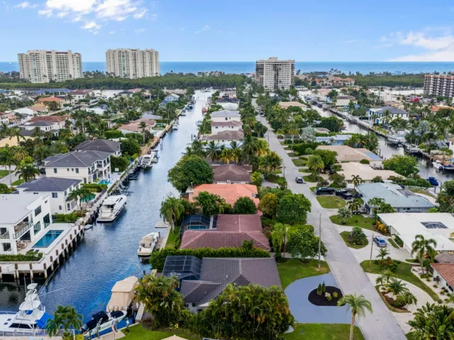 3-bedroom home for rent in Boca Raton - 713 Forsyth Street - MondialRealty