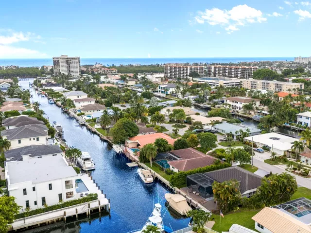 3-bedroom home for rent in Boca Raton - 713 Forsyth Street - MondialRealty
