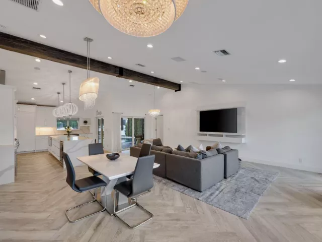 3-bedroom home for rent in Boca Raton - 713 Forsyth Street - MondialRealty