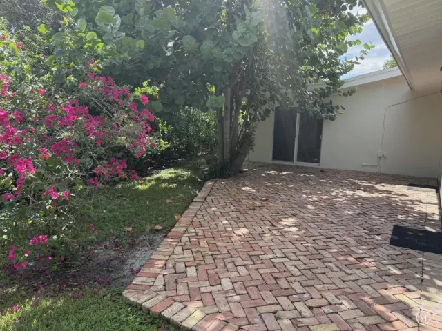 2-bedroom home for rent in Delray Beach - 228 Lake Terrace - MondialRealty