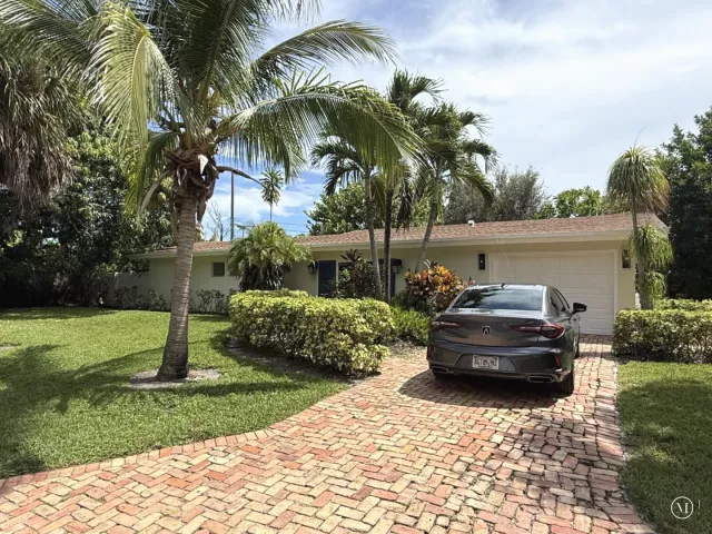 2-bedroom home for rent in Delray Beach - 228 Lake Terrace - MondialRealty