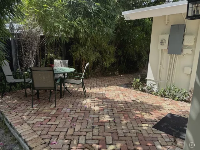 2-bedroom home for rent in Delray Beach - 228 Lake Terrace - MondialRealty