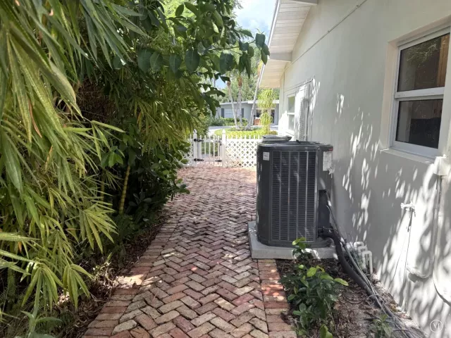 2-bedroom home for rent in Delray Beach - 228 Lake Terrace - MondialRealty