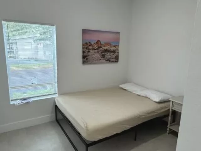 6-bedroom home for sale in Fort Lauderdale - 1701 NW 9th Street - MondialRealty