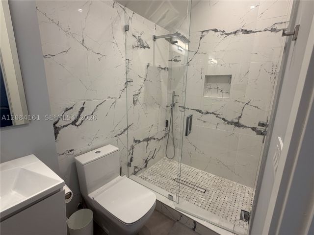4-bedroom home for sale in Fort Lauderdale - 106 NE 16th Ter - MondialRealty